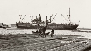 Werk in de Houthavens, 1930. Foto: Stadsarchief.
